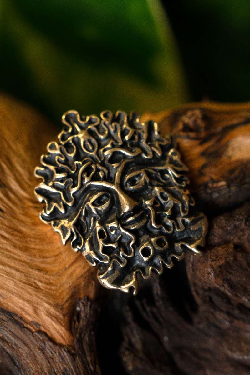 Green Man amulett, mässing