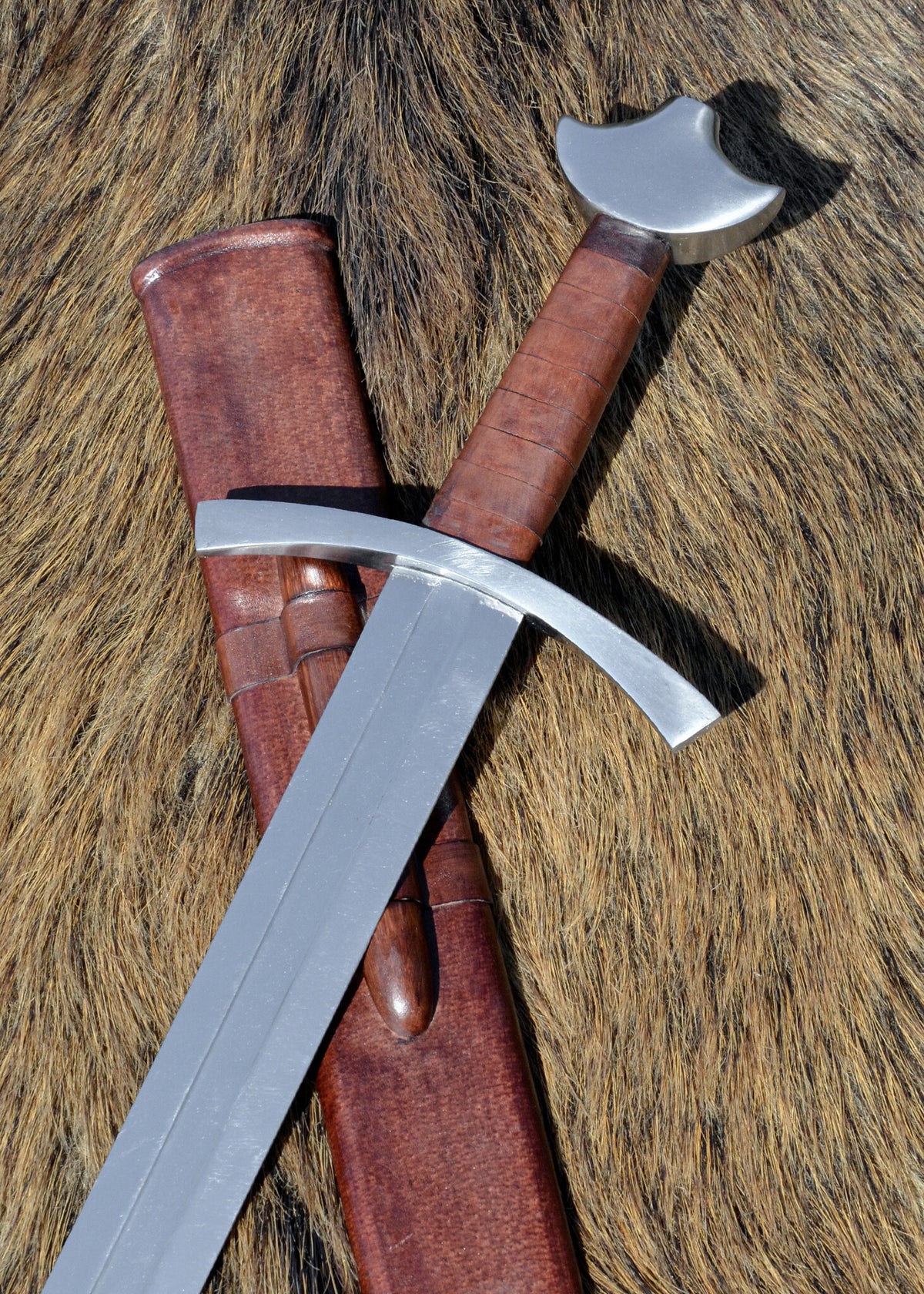 13th century single-handed sword, Oakeshott type XIII, blunt (battle-ready)
