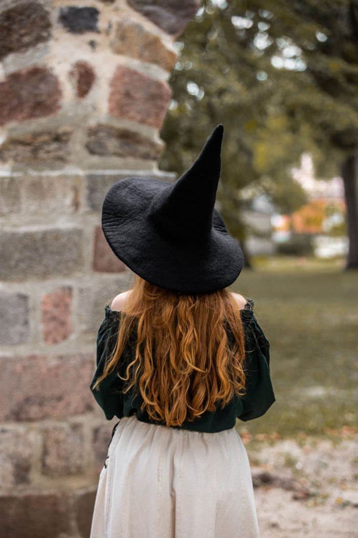Witches hat, black, wool felt