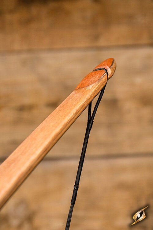 Longbow, light wood, 24-26 lbs