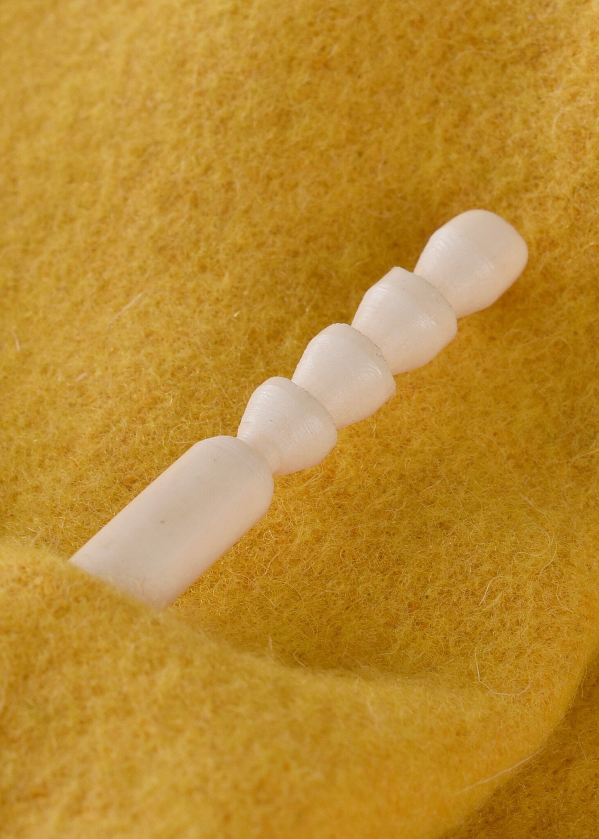 Roman hairpin, bone