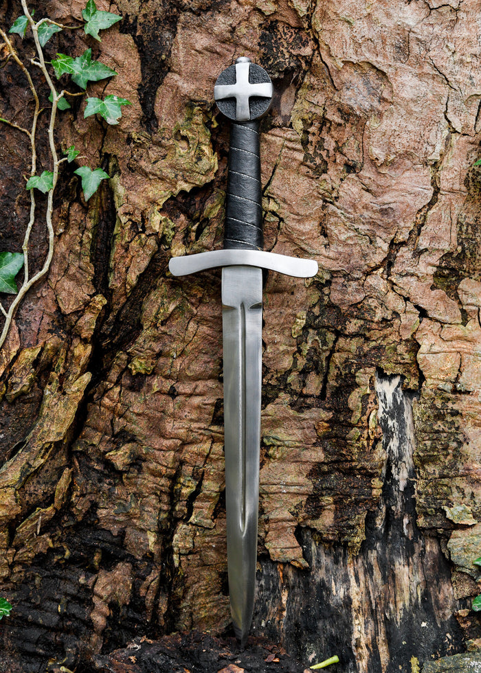 Crusader dagger Jerusalem, semi-sharp