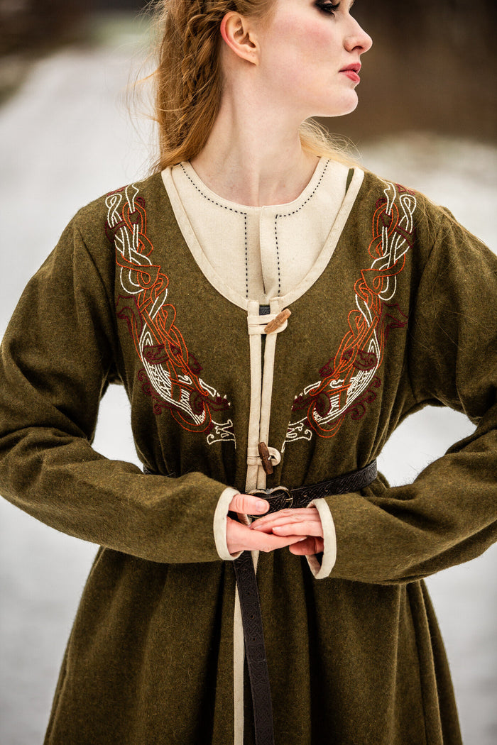 Viking kaftan Skadi, olive green, wool blend