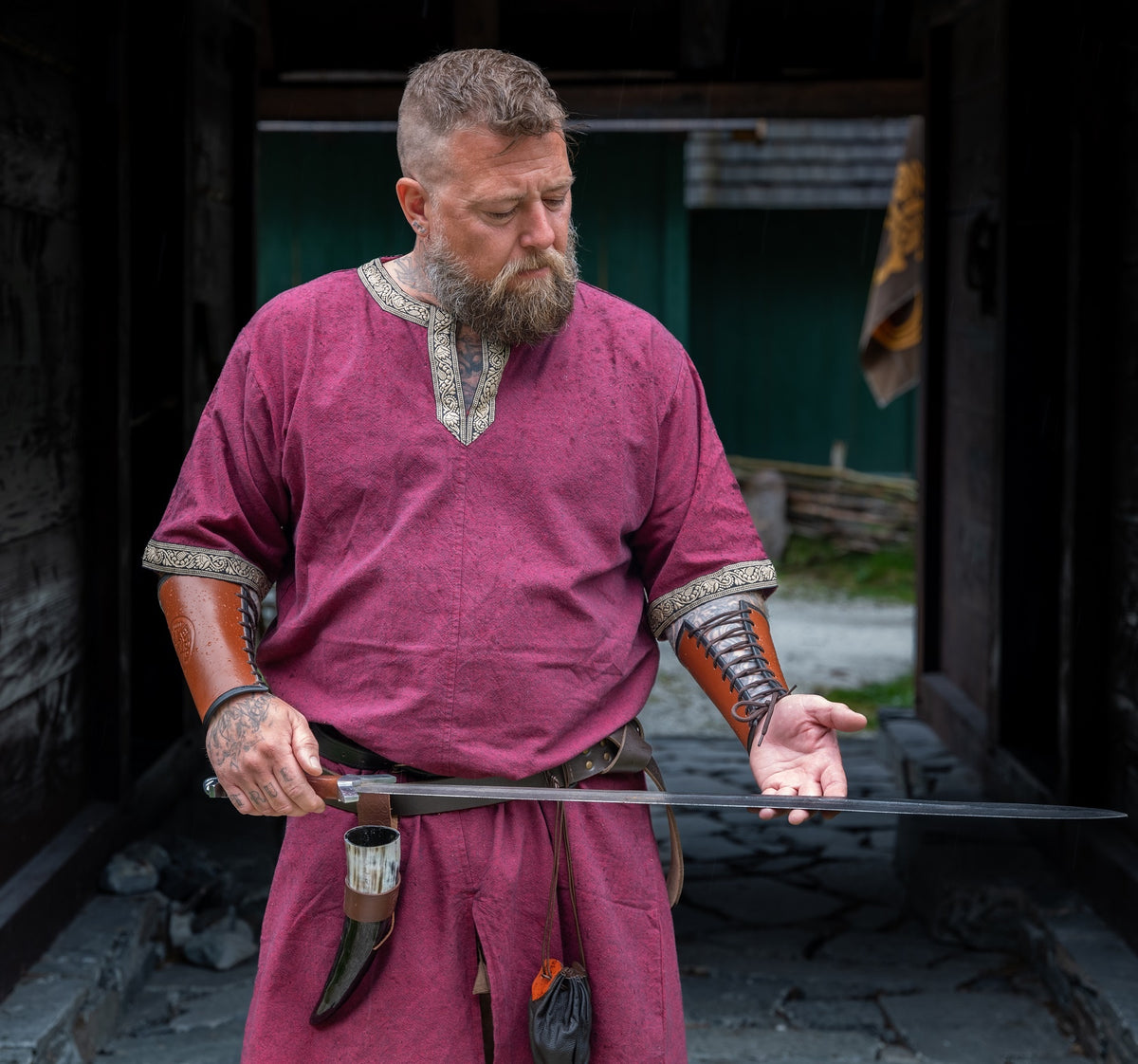 Celtic tunic, short sleeves, red