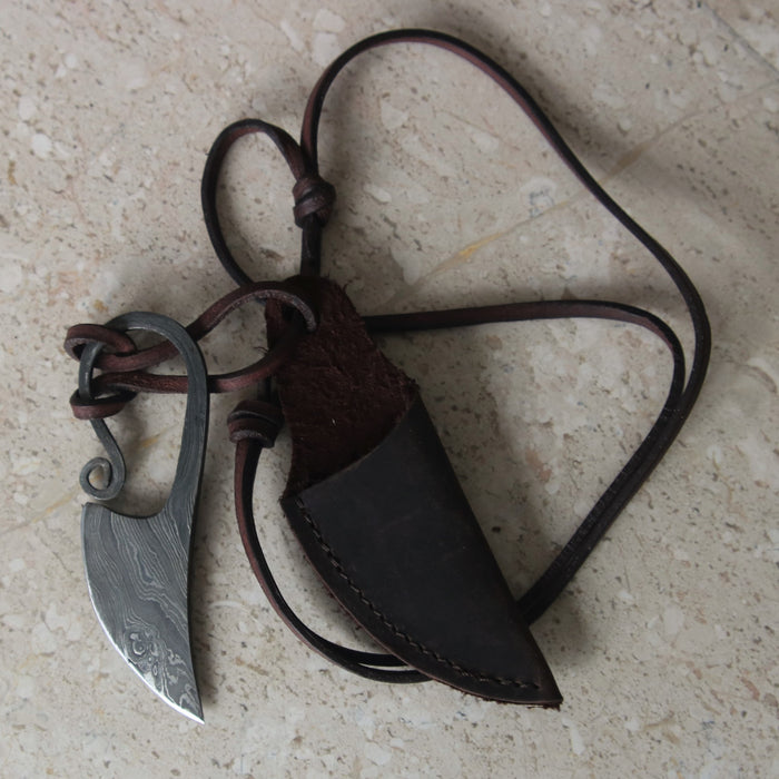 Germanic neck knife damast steel, sharp