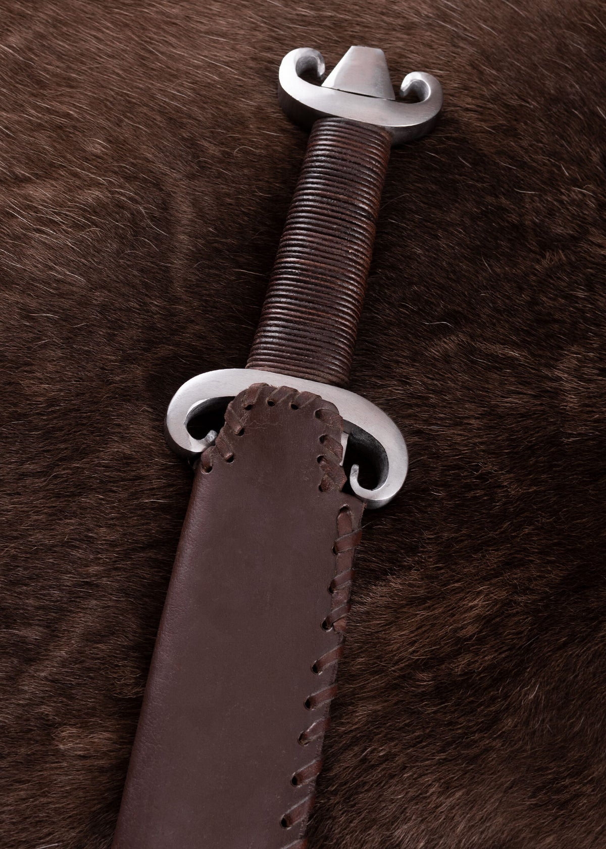 Viking sword Petersen type G, semi-sharp