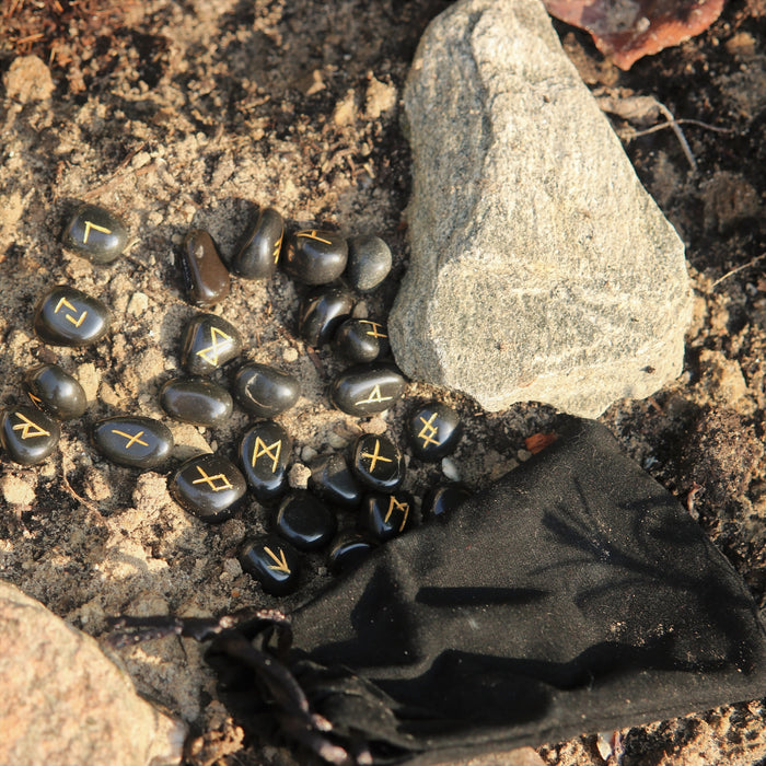 Rune stone set 25 obsidian stones with bag