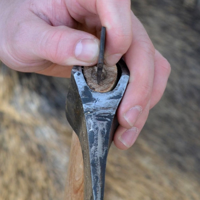 Wedge for axe, S