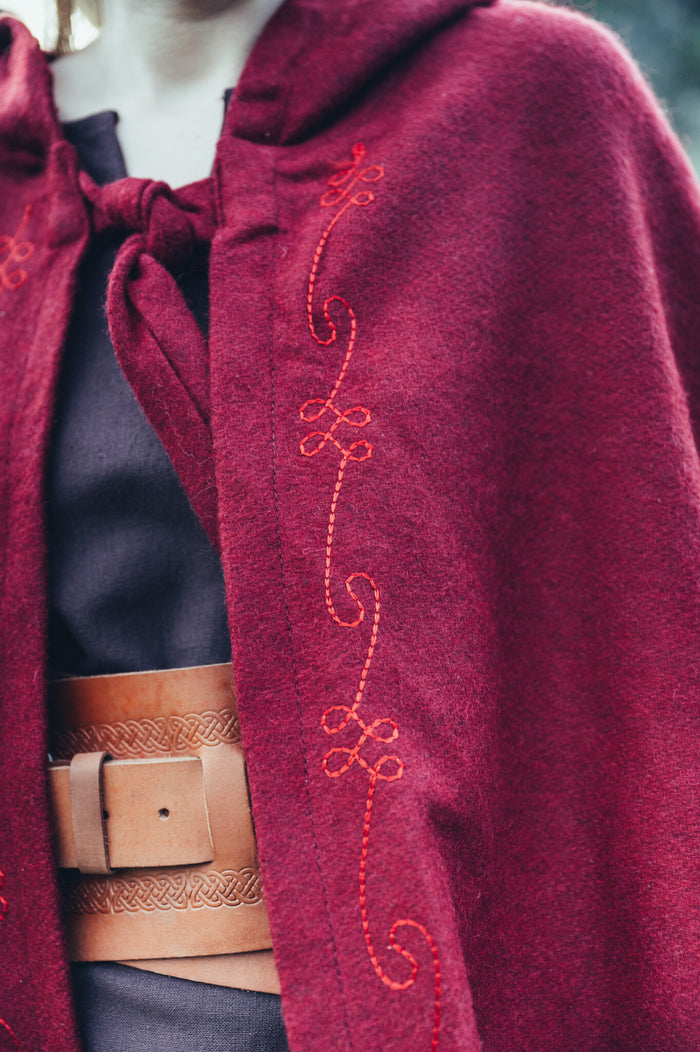 Embroidered cloak Damia, red, wool mix