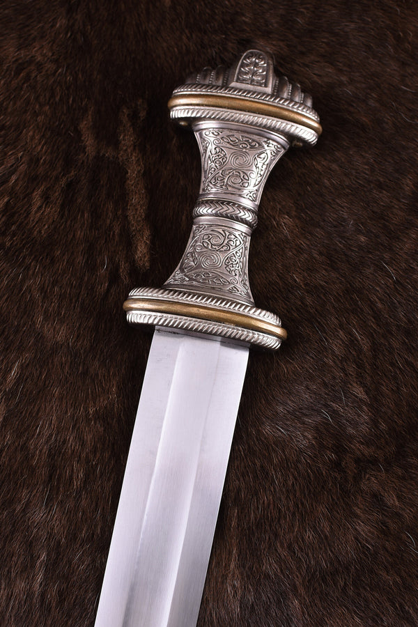 Anglo-Saxon sword Fetter Lane, semi-sharp