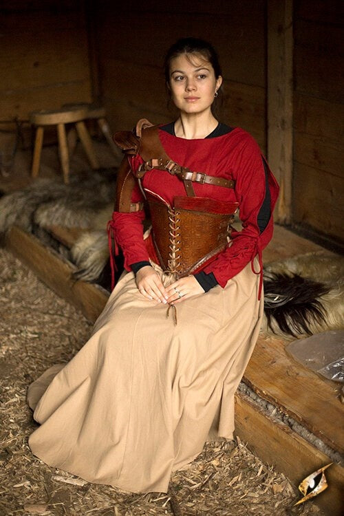 Leather shoulder armour, brown