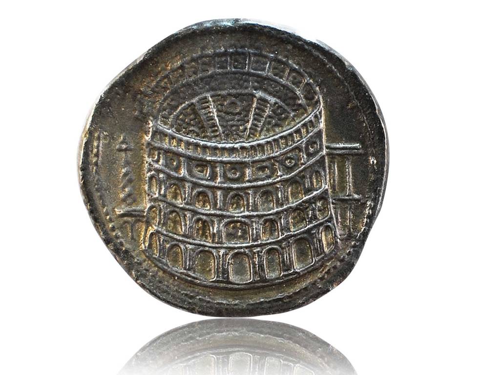 Roman coin opening Colosseum