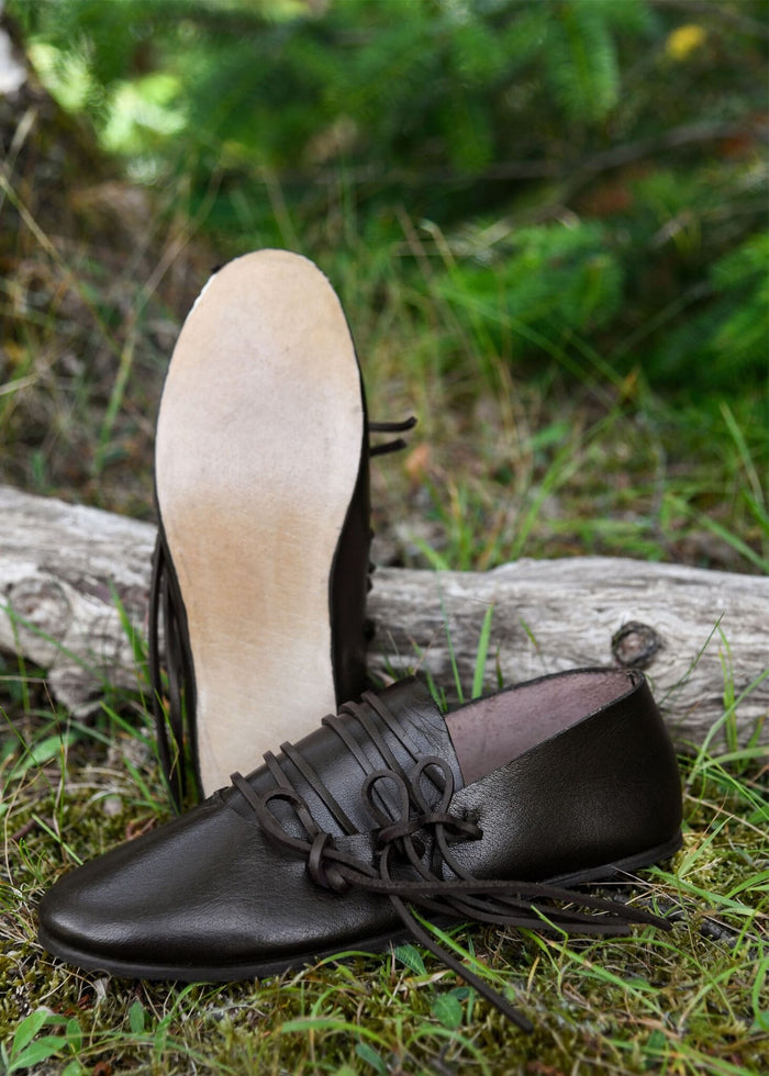 Lace-up shoes, medieval, brown