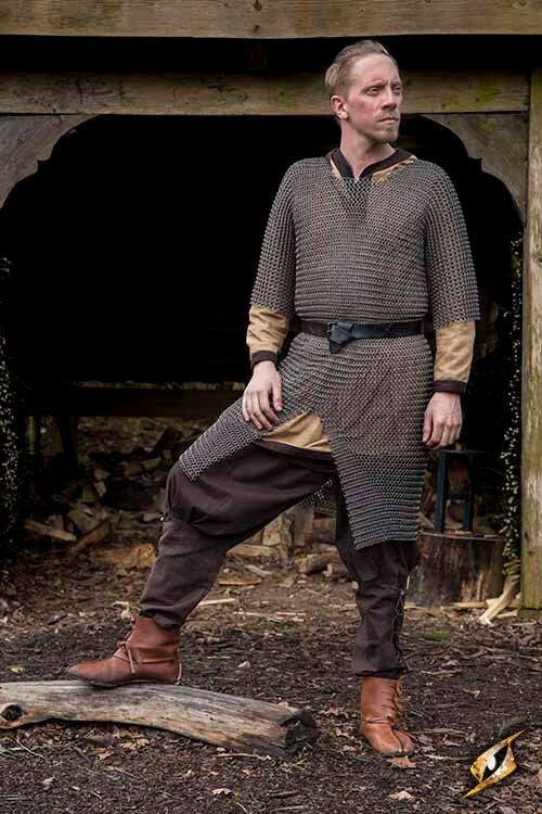 Hauberk with split, short sleeves, butted, 9 mm