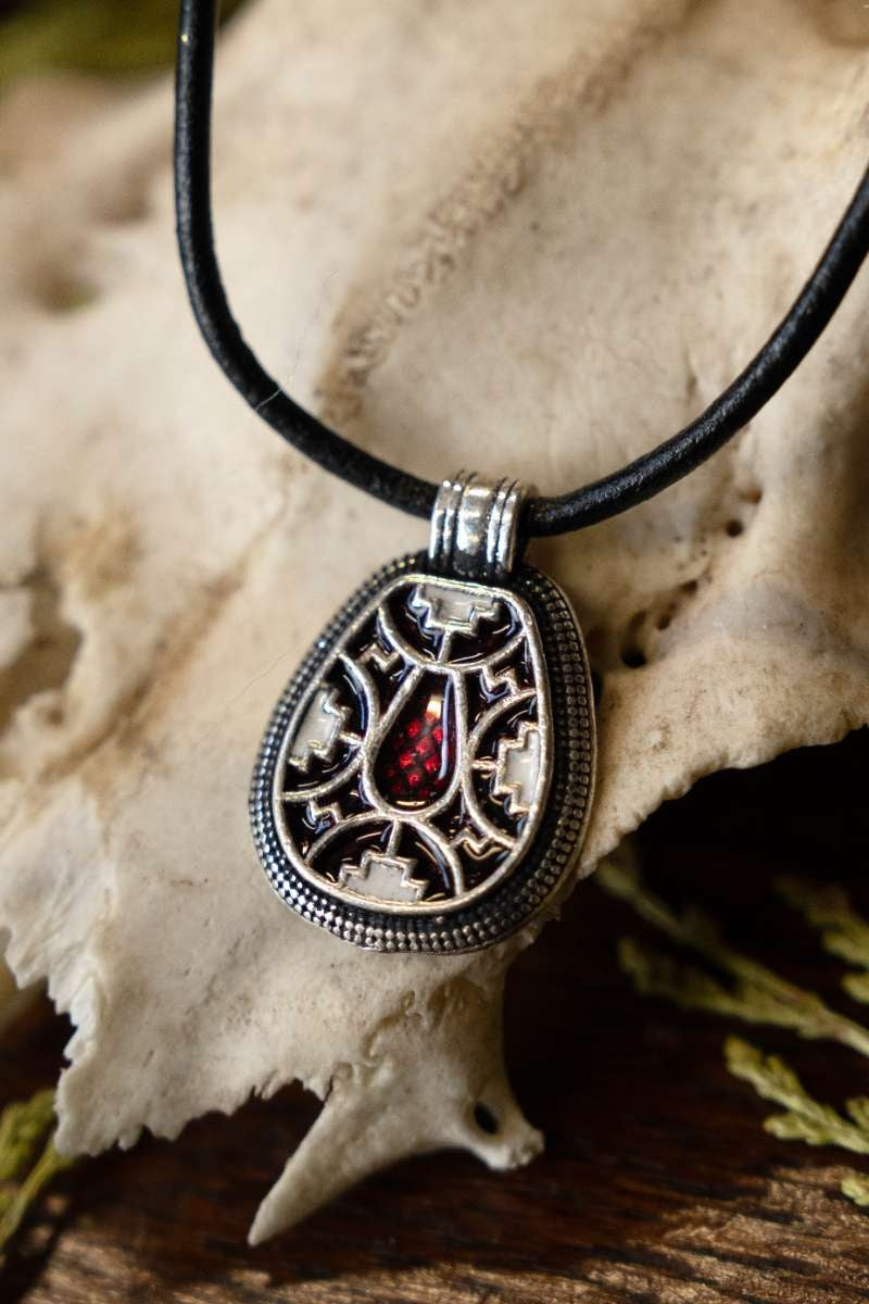 Biżuteria Faversham, posrebrzany brąz