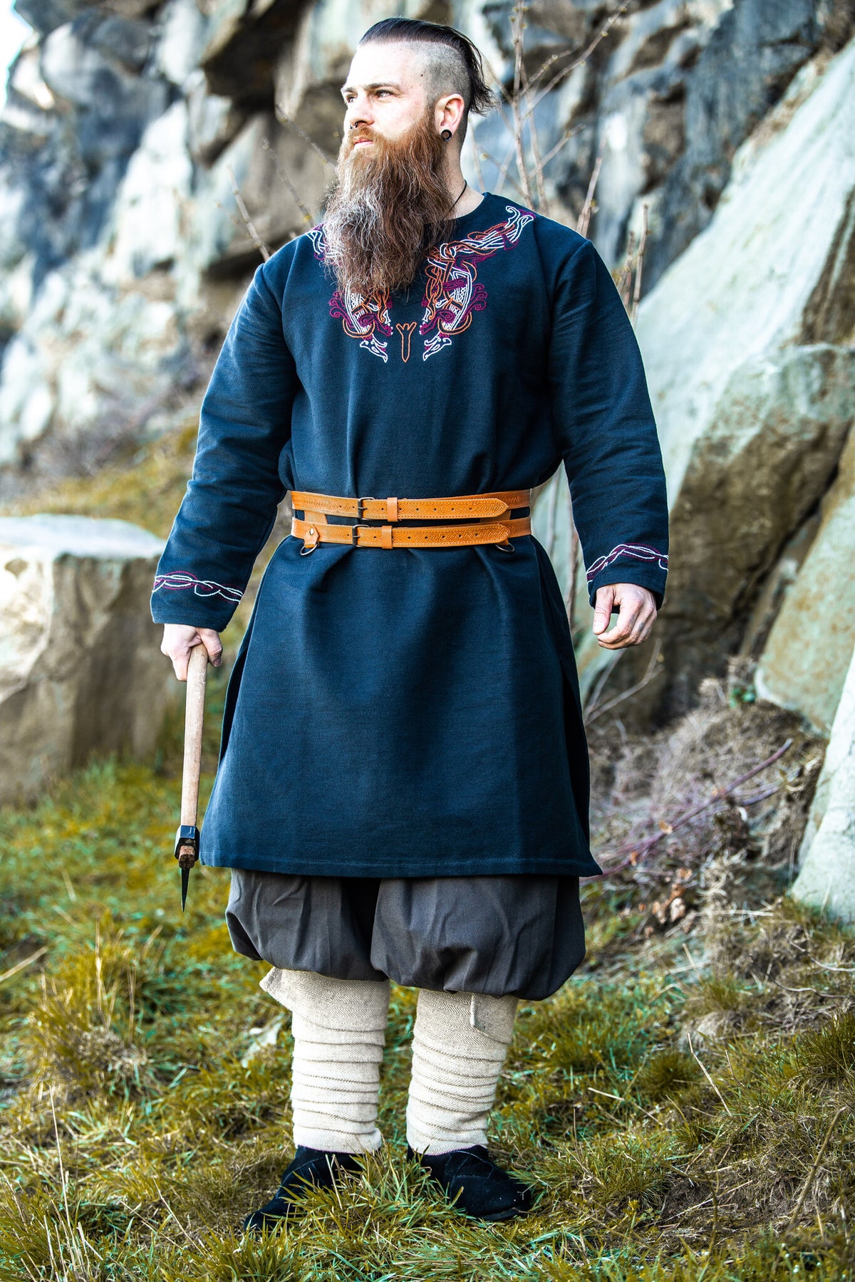 Tunic Viking jarl Hakon, black-red