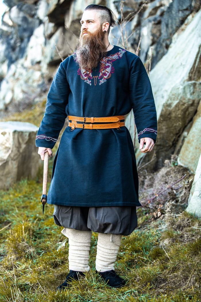 Tunic Viking jarl Hakon, black-red