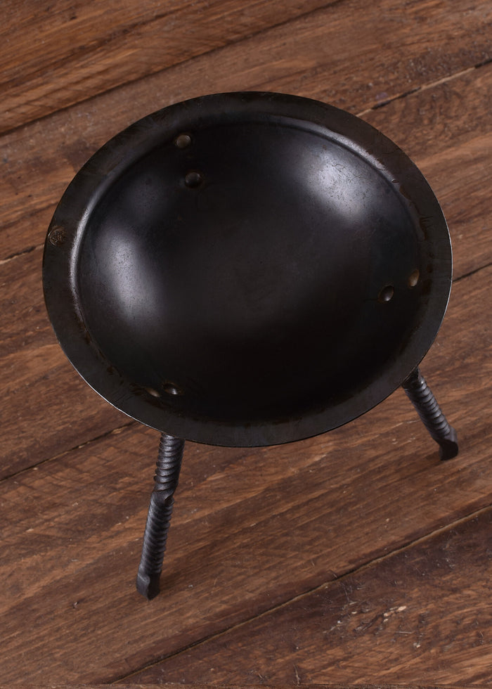 Small tripod fire bowl