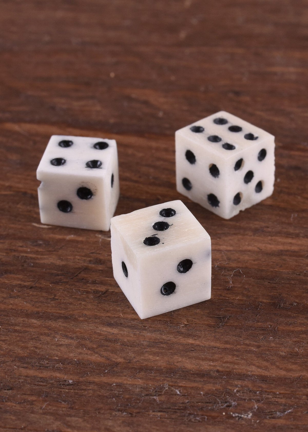 Historical dice (set of 3)