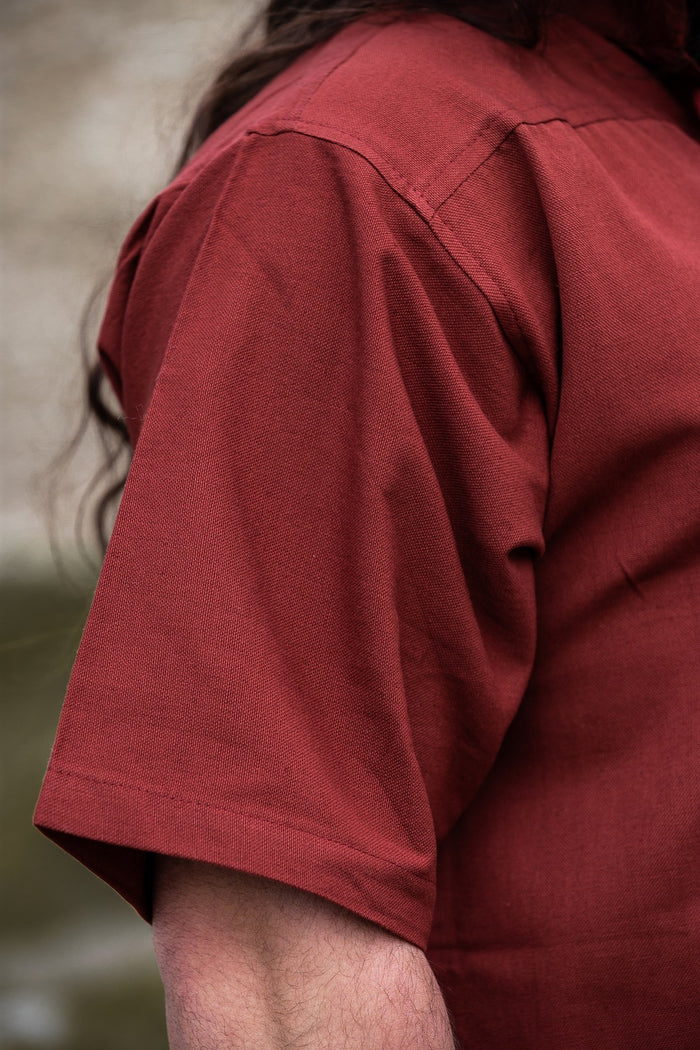 Medieval shirt with short sleeves, red