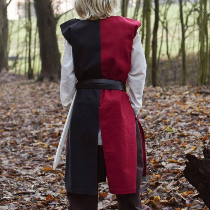 Children's surcoat Rodrick, black-red