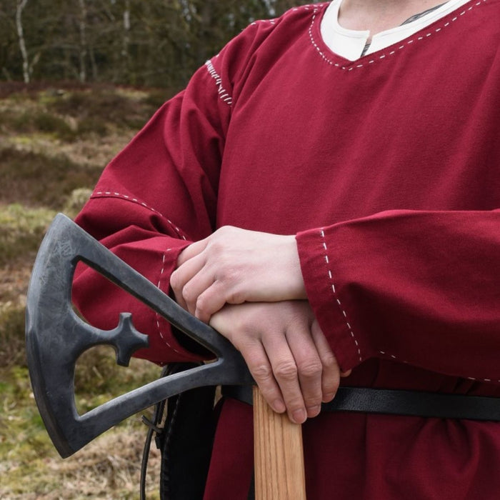Medieval tunic Kragelund hand-stitched finish, bordeaux red