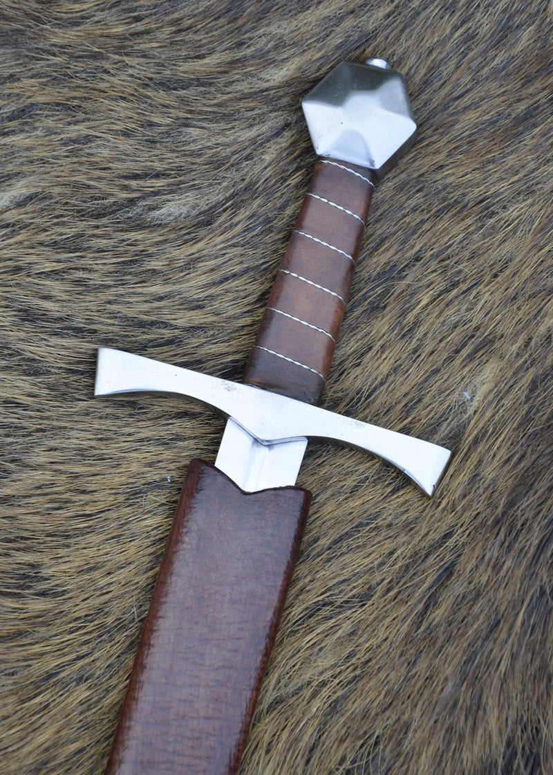 Pugnale Münster, semi-affilato