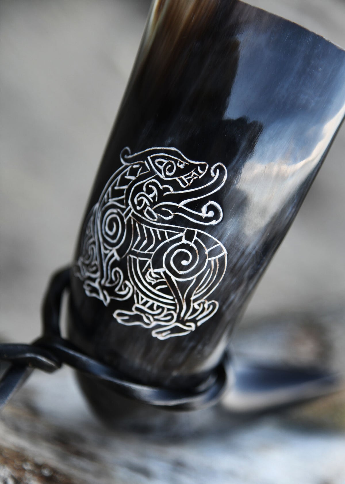 Drinking horn, dragon, 200-300 ml