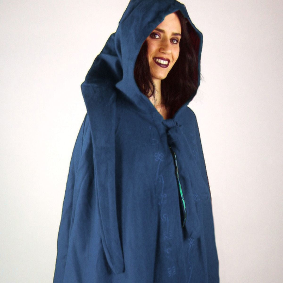 Embroidered cloak Damia with clasp, wool blend, brown