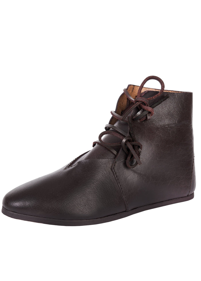 Ankle boots, 15th century, brown