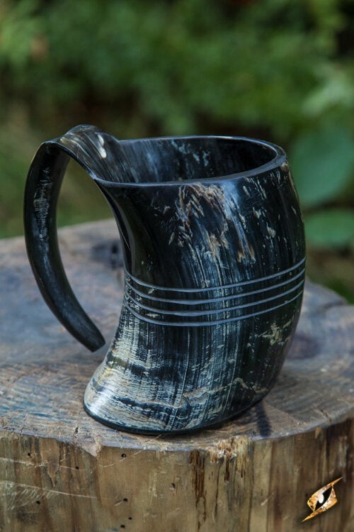 Copa de cuerno Shetland, oscura, 500–650 ml