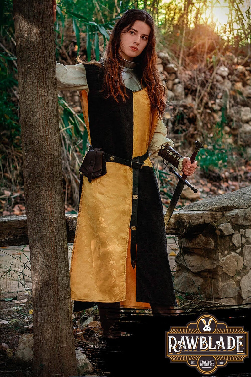 Tabardo de caballero Lawrence Chessed – amarillo