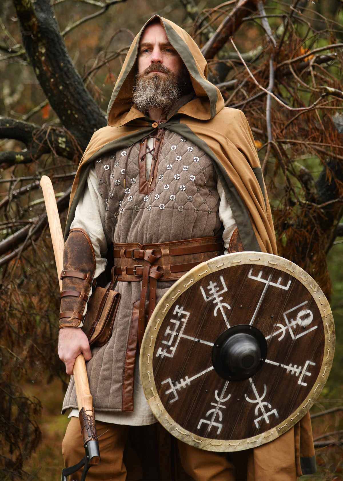 Viking shield Vegvisir with rawhide
