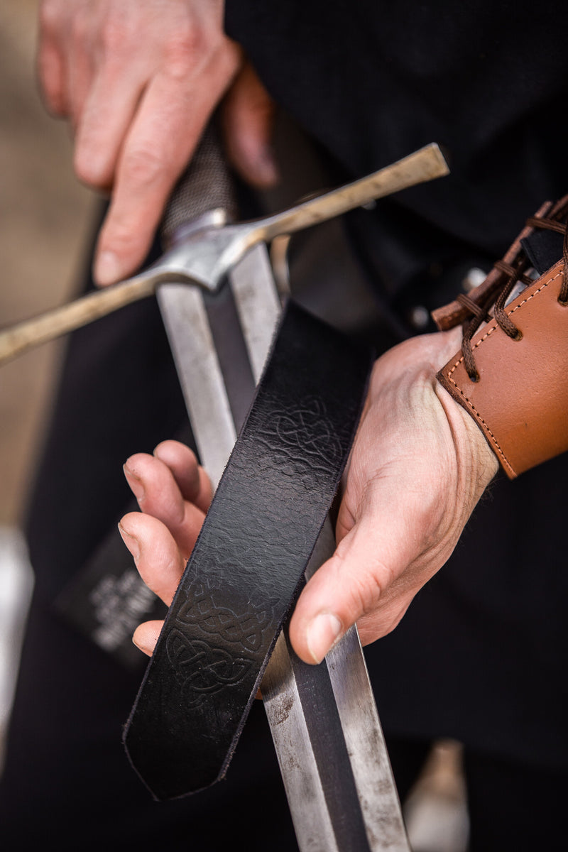Bælte med ringlukning, keltiske knuder, sort