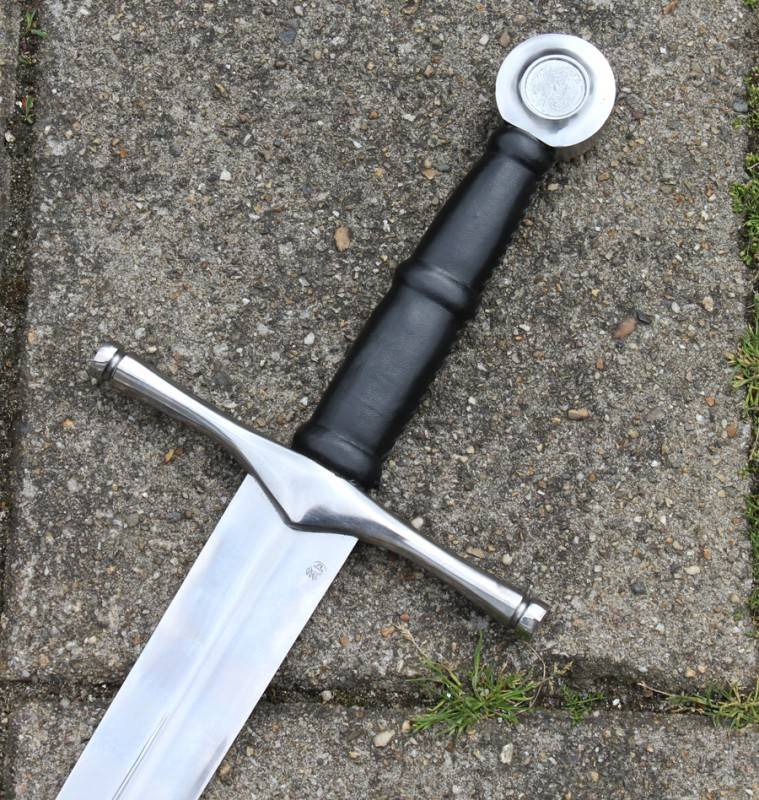 Bastard sword Ruaidrí, blunt (battle-ready)