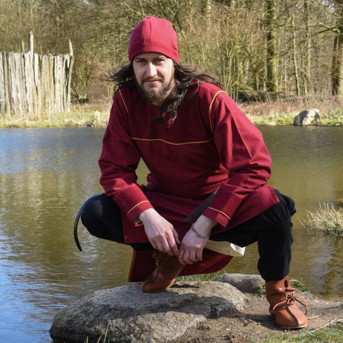 Birka hat herringbone motif, red