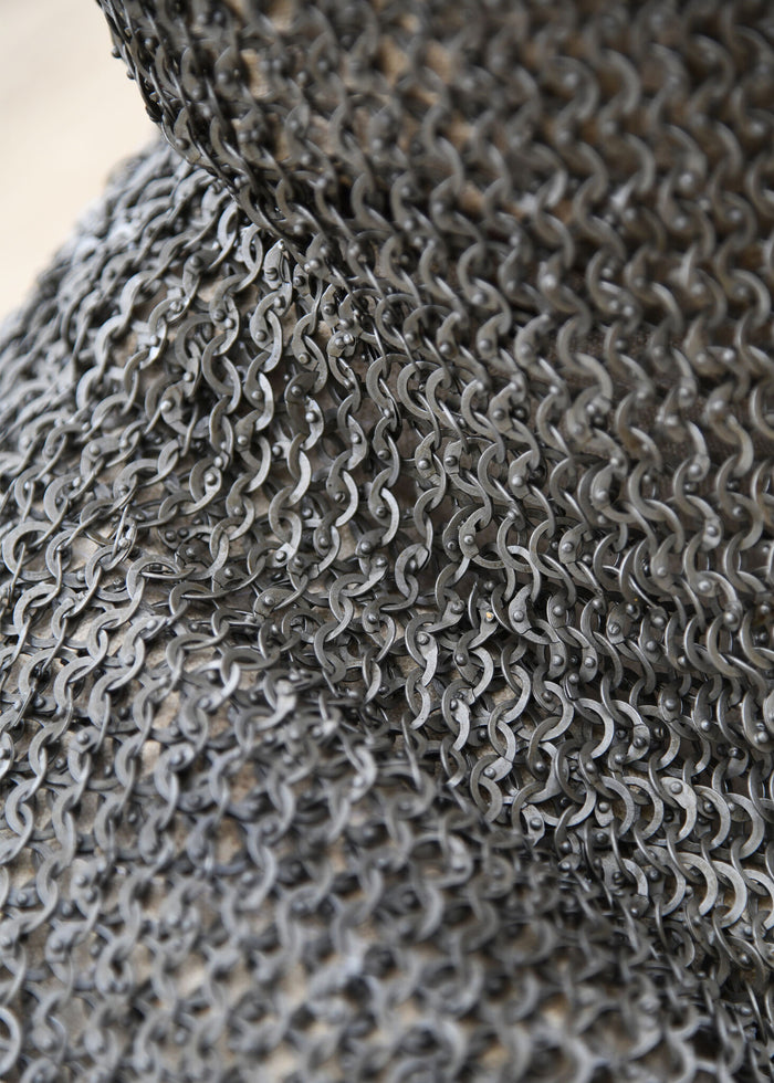 Chainmail coif with square neck, flat rings – round rivets, 8 mm