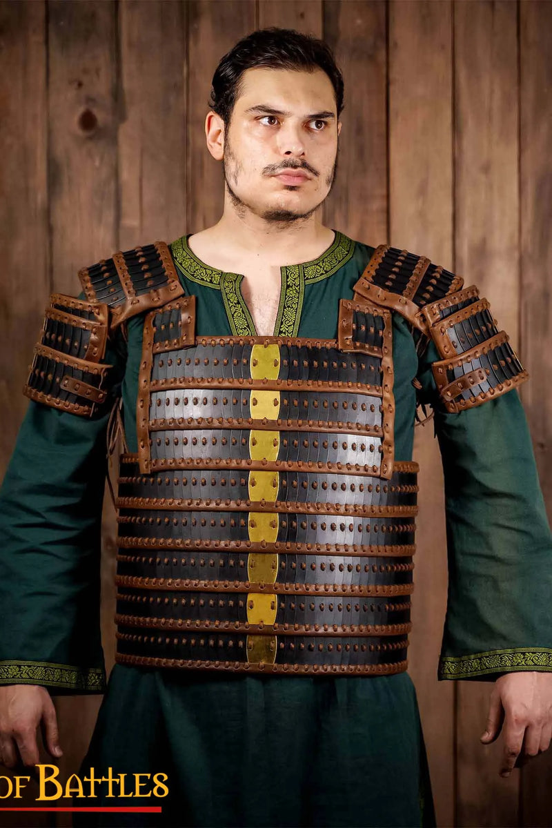 Armadura lamelar vikinga Visby, bronceada