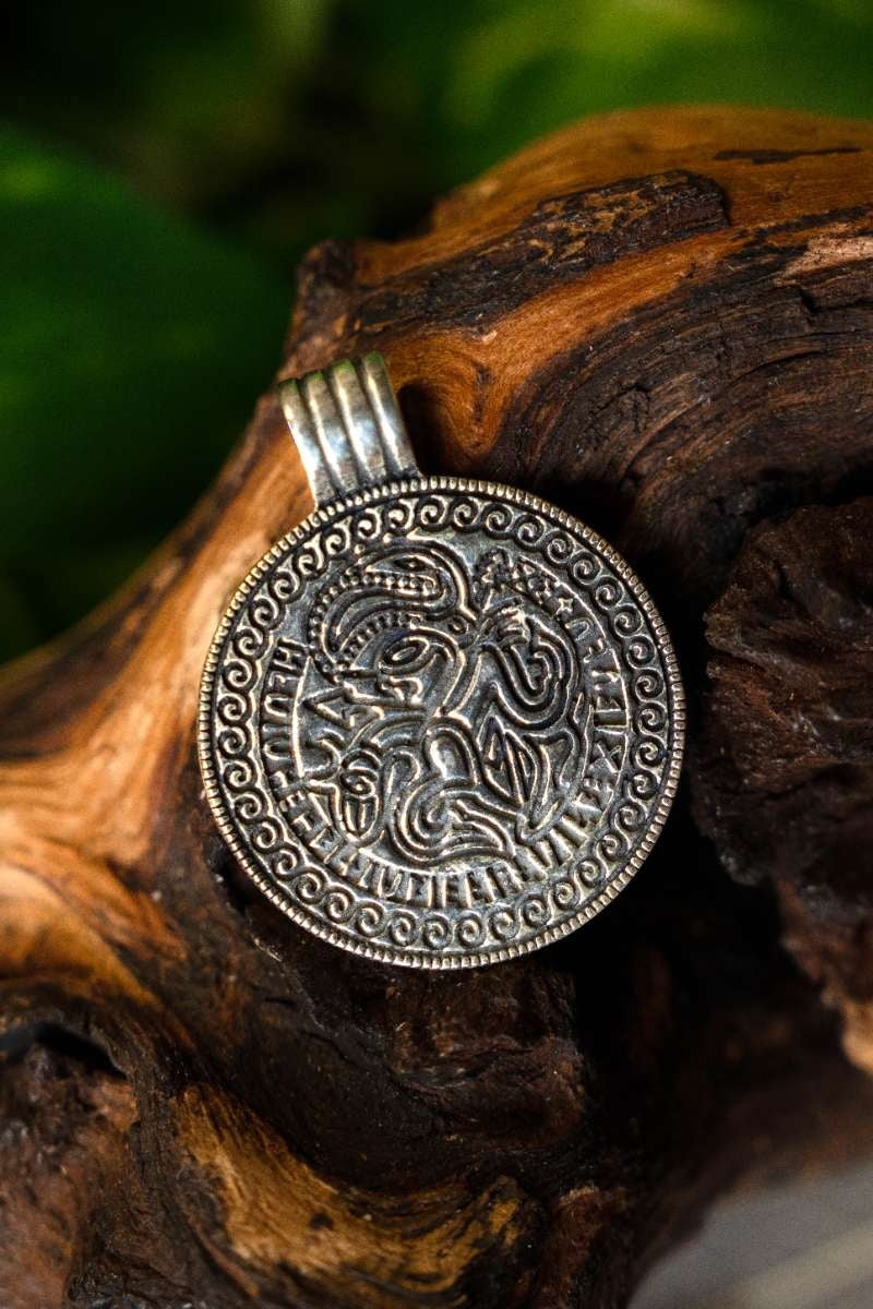 Vendel bracteate-amulet Seeland, sterling silver