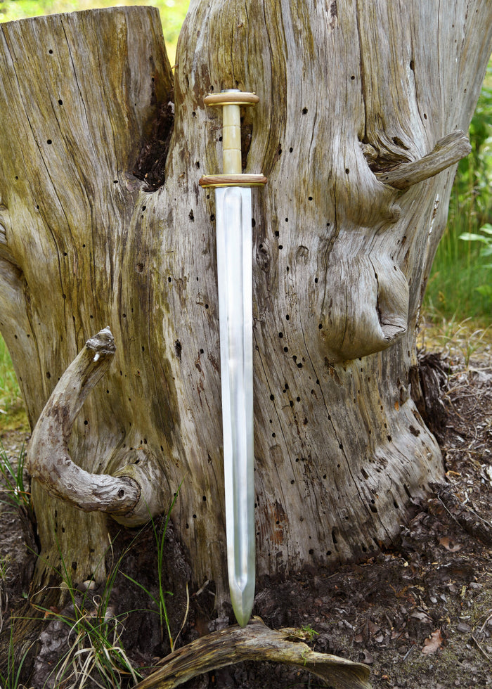 Anglo-Saxon sword Feltwell, 4th-5th century, semi-sharp