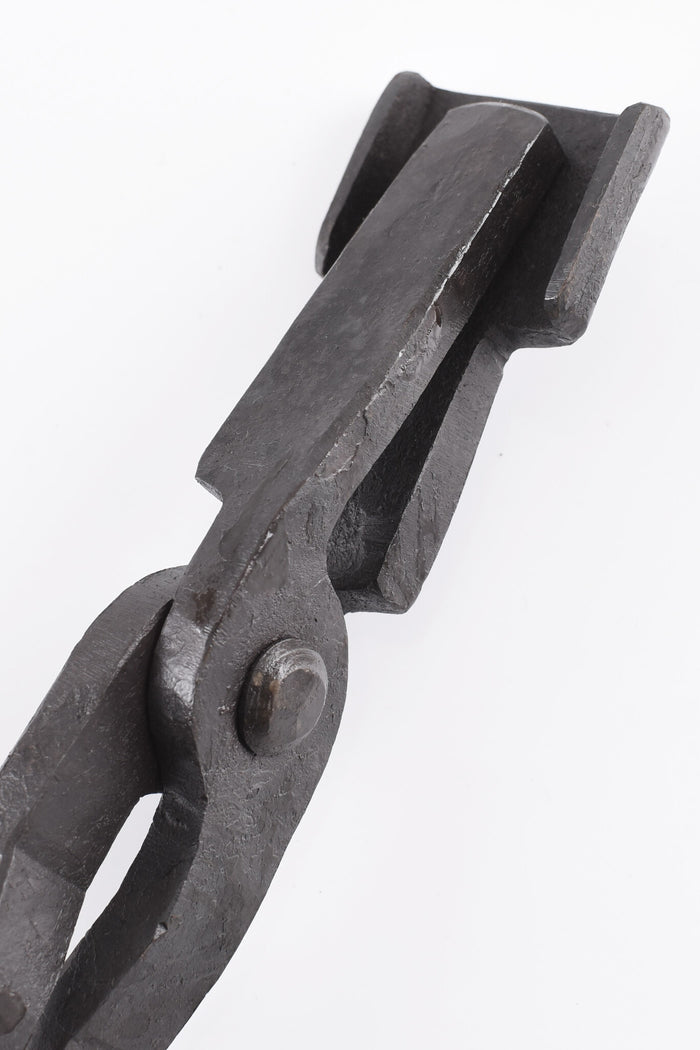 Hand-forged pliers, 35 x 2 cm
