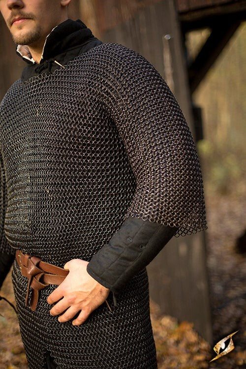 Hauberk with split, half long sleeves, black, butted, 9 mm