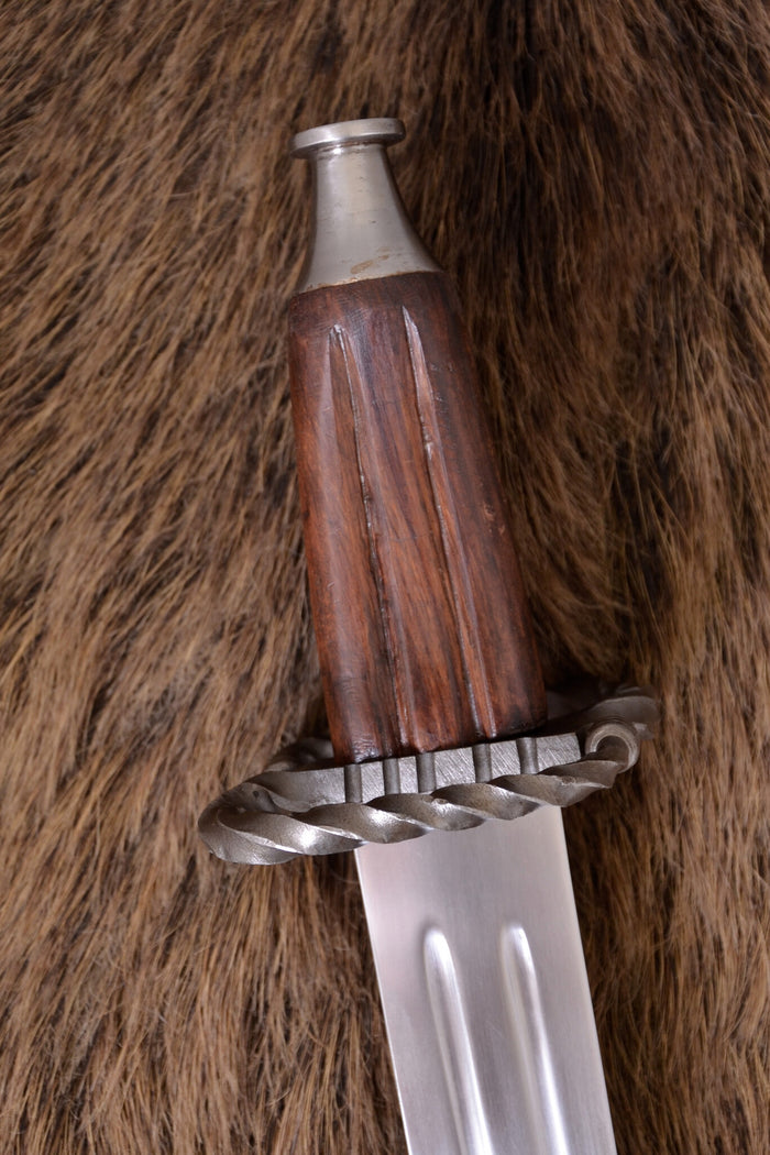 Landsknecht dagger, semi-sharp