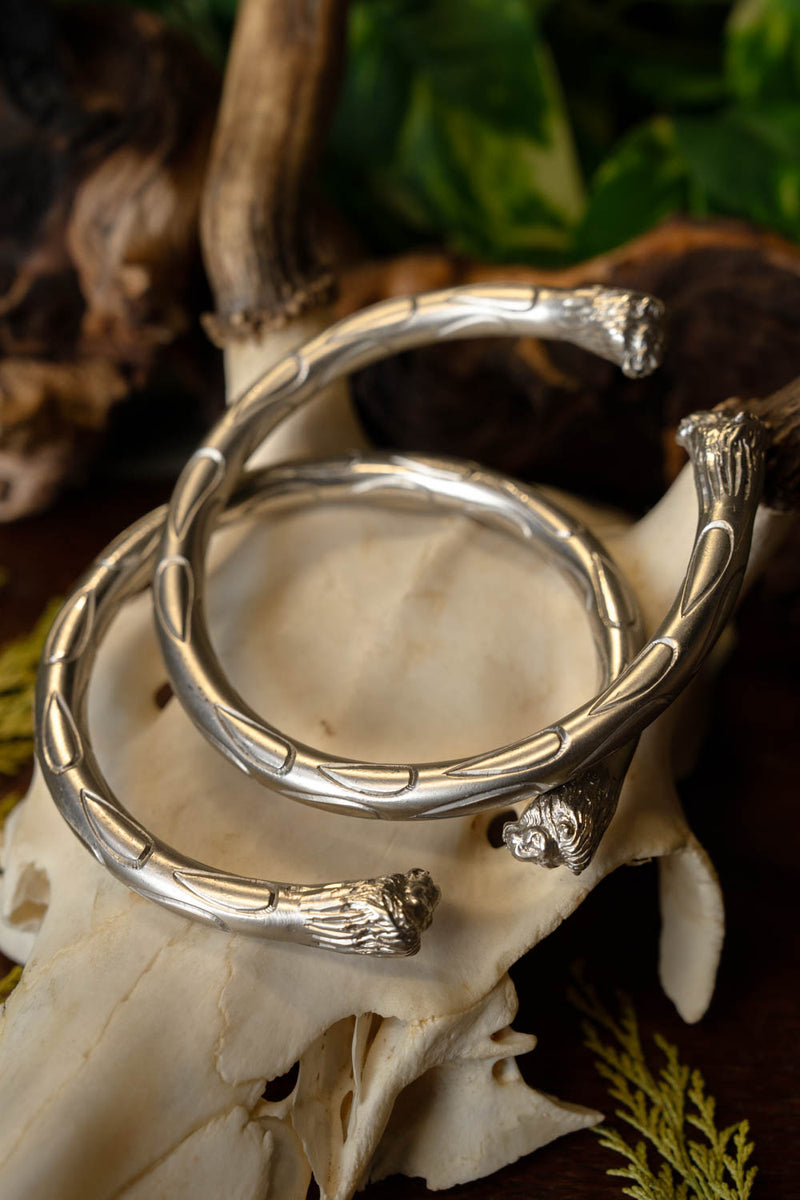 Armillae romaines avec têtes de lion, paire, laiton argenté