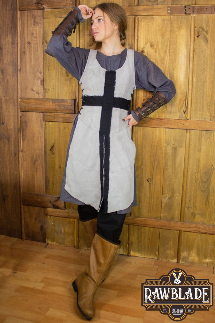 Cross knight tabard, woman - grey/black