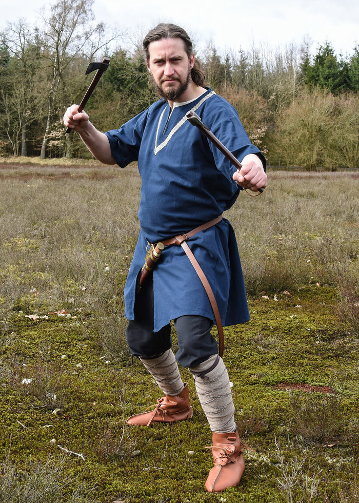 Viking throwing axe, semi-sharp