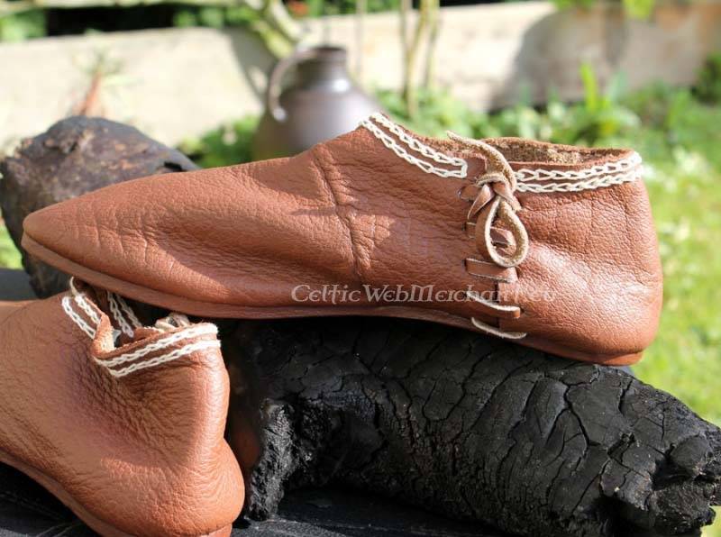 Norman shoes, 1150-1350, brown