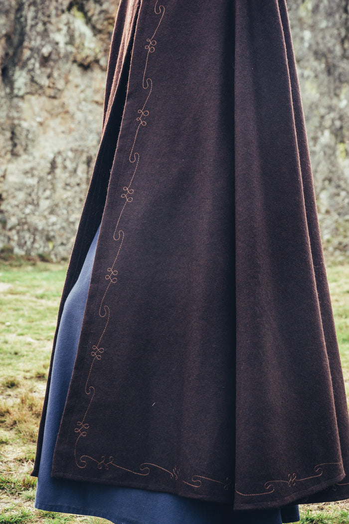 Embroidered cloak Damia, wool blend, brown