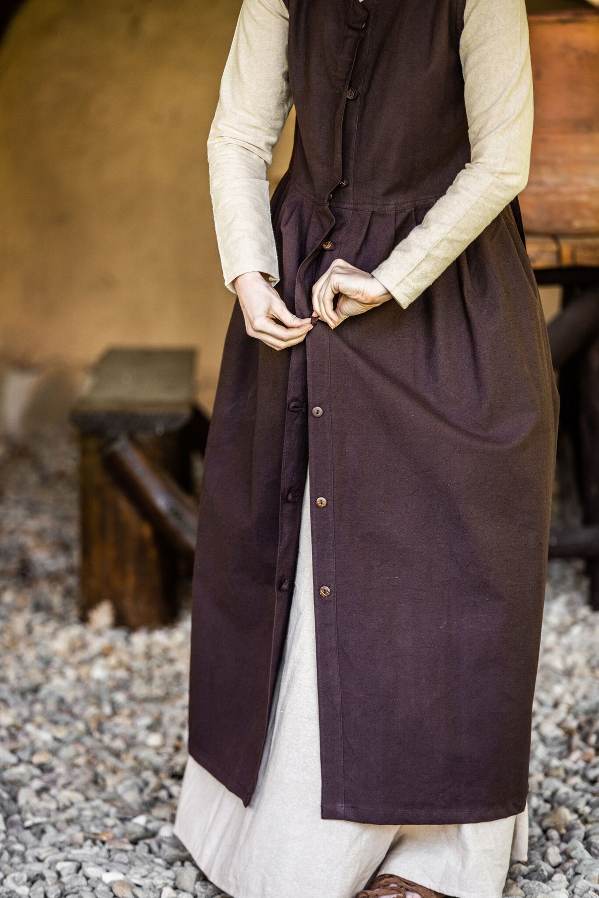 Kirtle Alice, brown