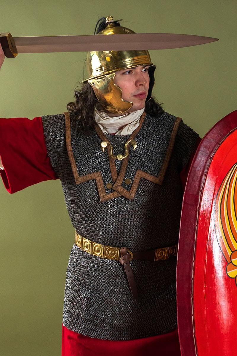 Lorica hamata romana, anillas planas mixtas con remaches redondos, 9 mm